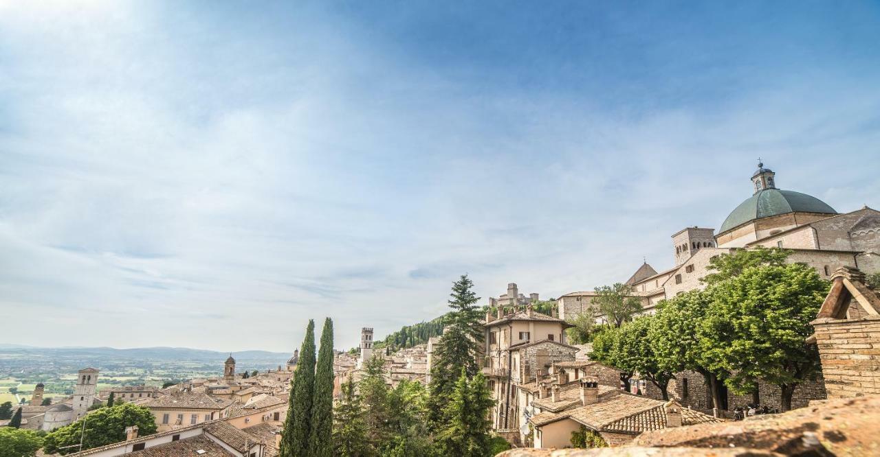 La Viola Di Assisi Hotel Exterior photo